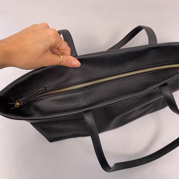 Mansur Gavriel Everyday Zip Tote Black Pebbled Leather - Picture 6 of 8